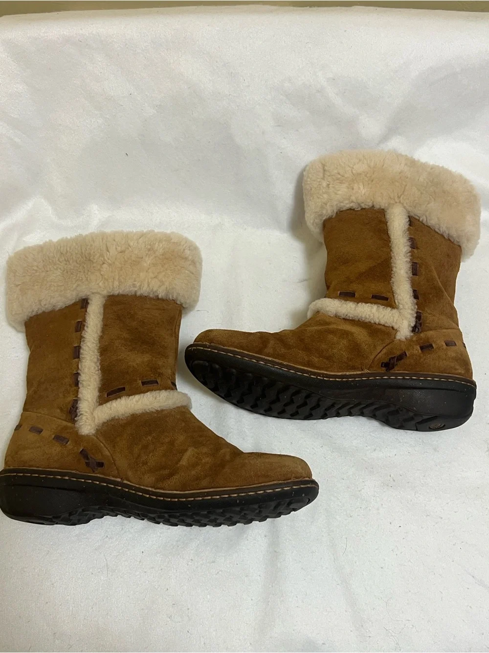 UGG Australia Elijo Chestnut/Tan Suede Shearling Winter Boots